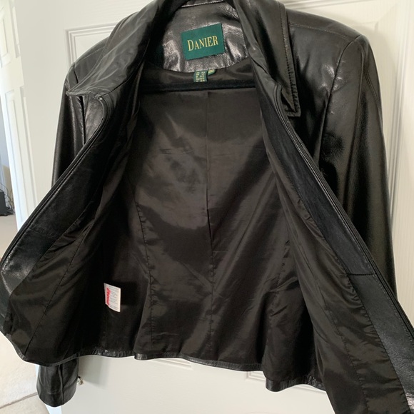 Danier Leather jacket - Picture 4 of 5